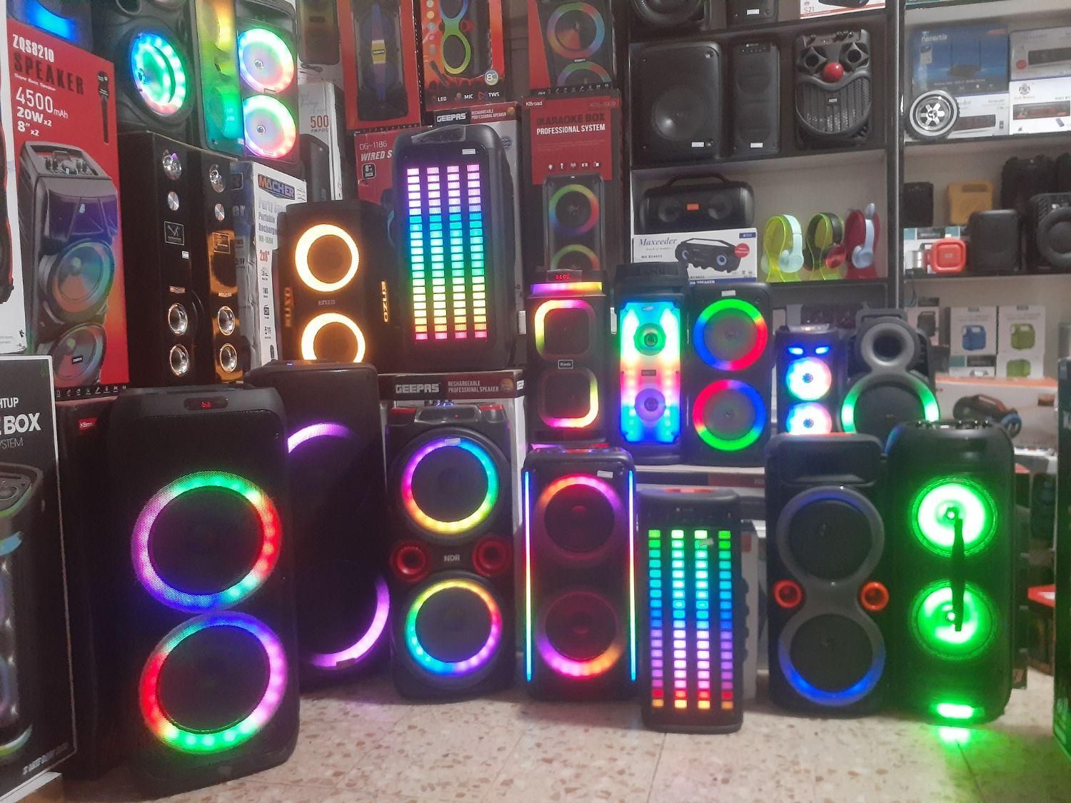 اسپیکر های فول اپشن از ۴۰۰ با بالا|سیستم صوتی خانگی|خمینیشهر, |دیوار