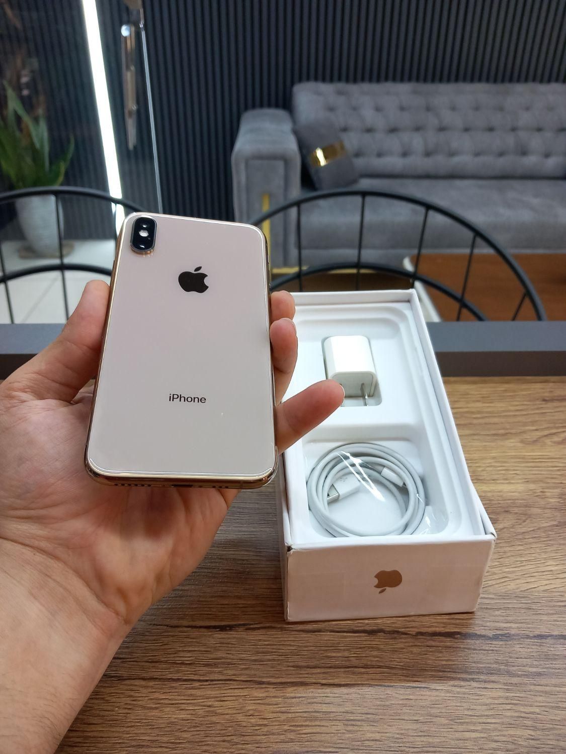 آیفون XS 256gig و اپل واچ سری 6|موبایل|شاهین‌شهر, خانه کارگر|دیوار