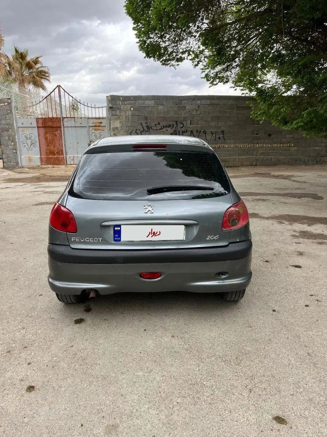 پژو ۲۰۶ نوک مدادی تیپ۲ ۱۳۸۸|خودرو سواری و وانت|اصفهان, فیض|دیوار
