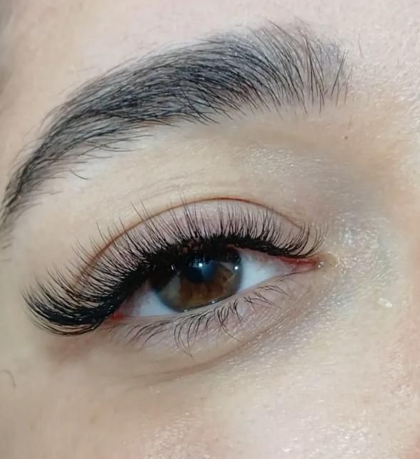 اکستنشن و لیفت و لمینت مژه و ابرو . و بافت مو|خدمات آرایشگری و زیبایی|آباده, |دیوار