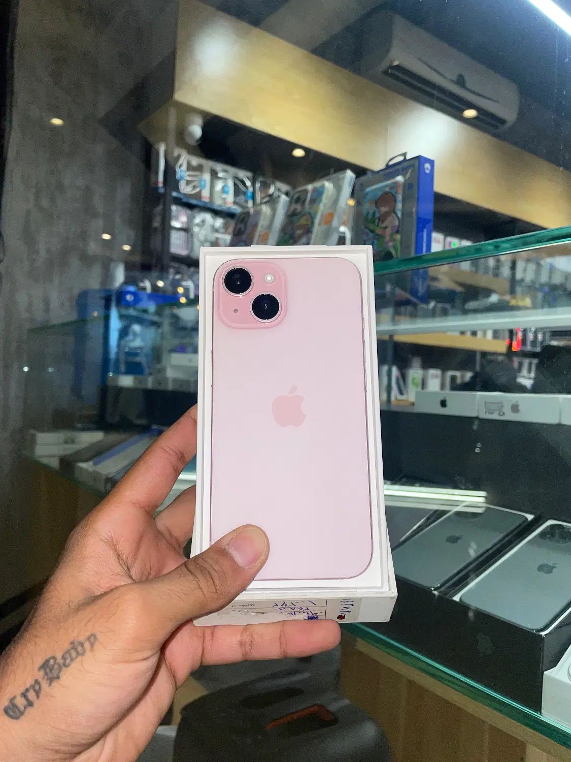 Iphone 15 normal درحد نو ۱۲۸ گیگ|موبایل|تهران, شهرک غرب|دیوار