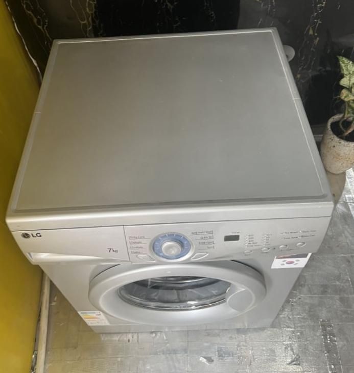 لباسشویی ال جی ۷ کیلویی کارکرده دیجیتالی   LG|ماشین لباسشویی و خشک‌کن لباس|تهران, آرژانتین|دیوار