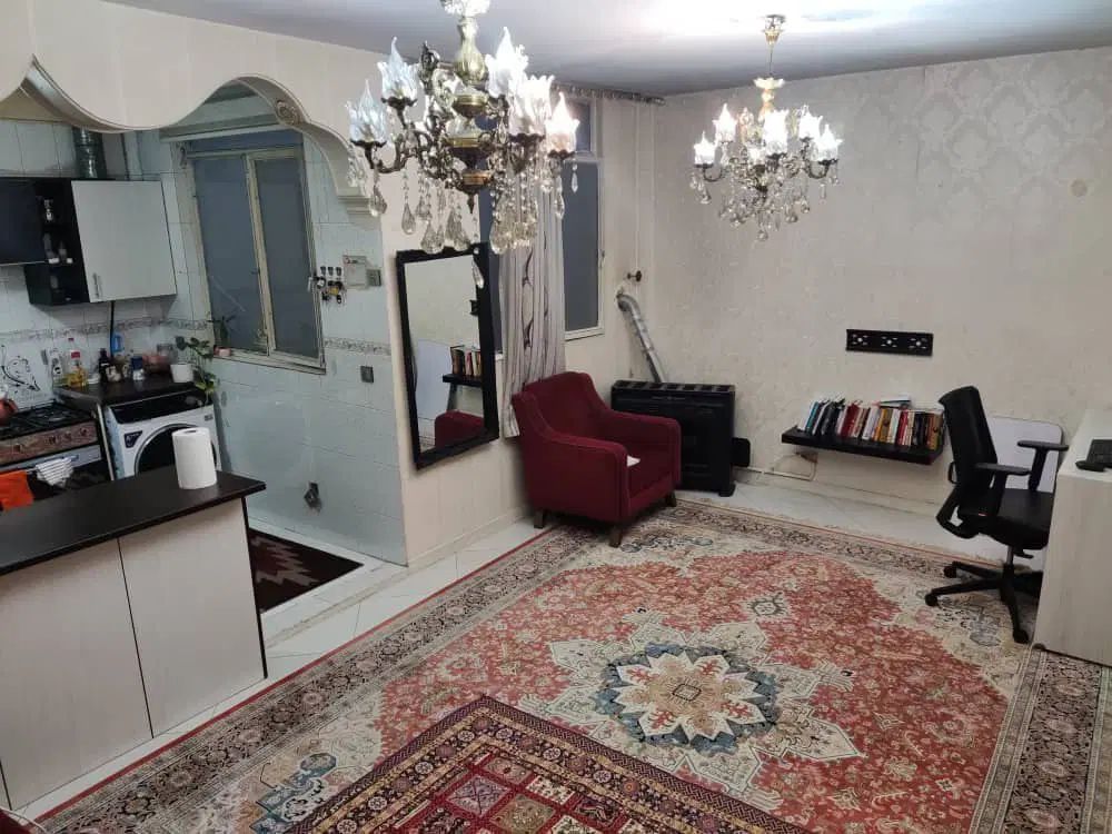 واحد 50 متری/پارکینگ دار/اکازیون/چسب مترو|اجارهٔ آپارتمان|تهران, جی|دیوار