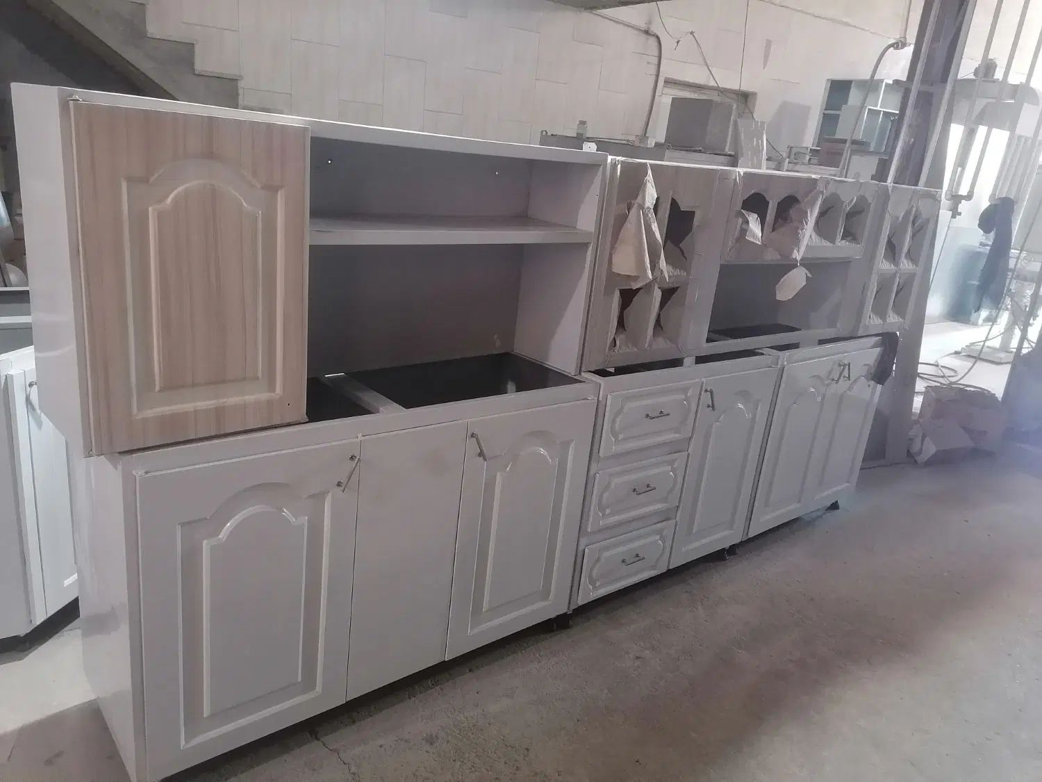 خرید وفروش کابینت دست دوم و لوازم جانبی سینک و...|مصالح و تجهیزات ساختمان|شهرکرد, |دیوار