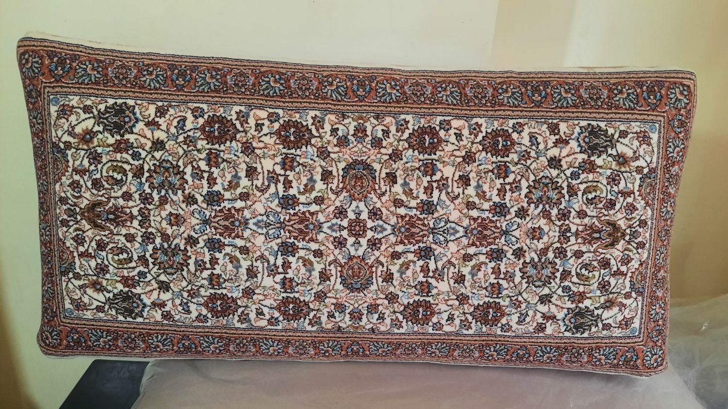 یک جفت پشتی طرح افشان|پشتی|اراک, |دیوار