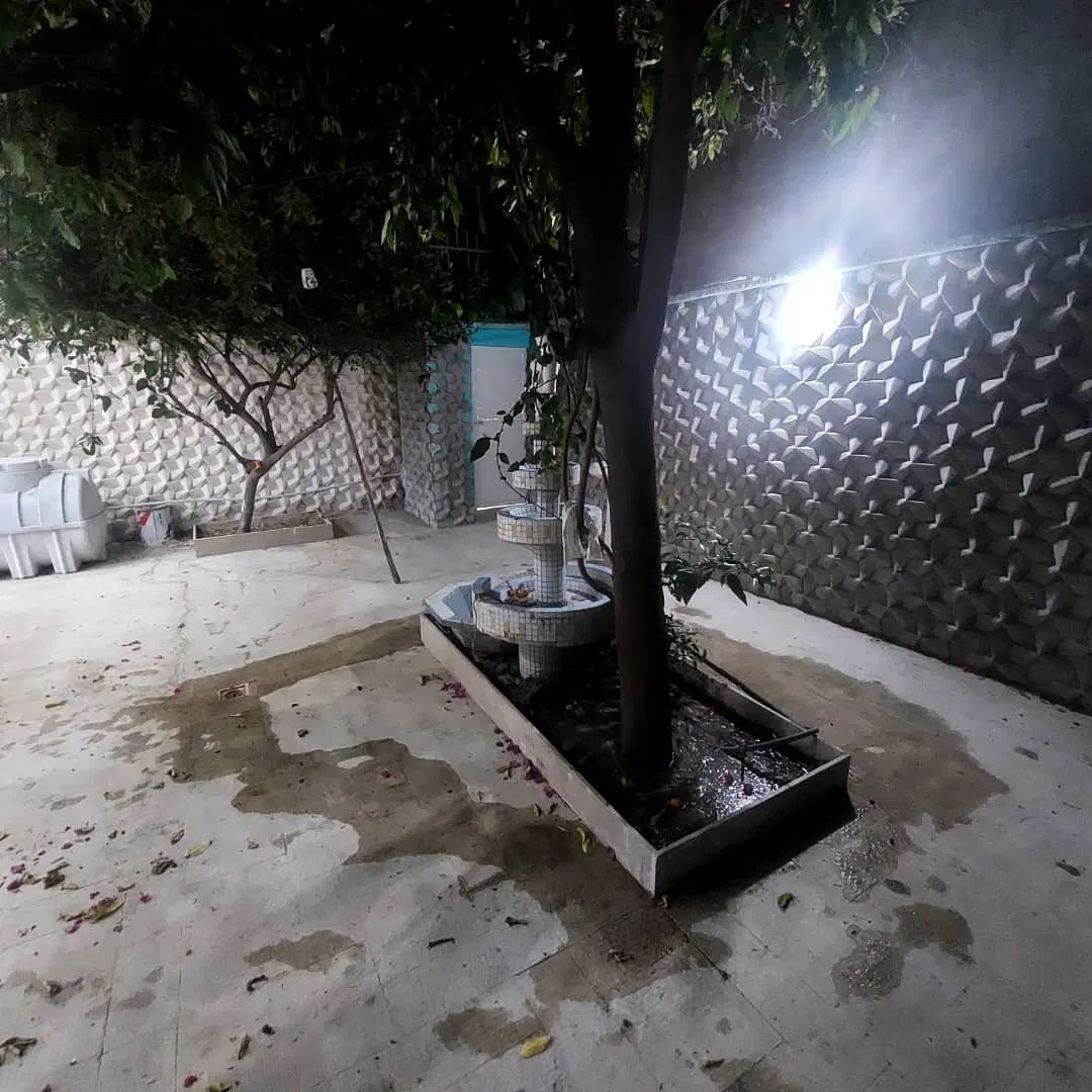 ویلایی درب حیاط / اصلاح نژاد و نادر / ماشین رو|فروش خانه و ویلا|شیراز, اصلاح‌نژاد|دیوار