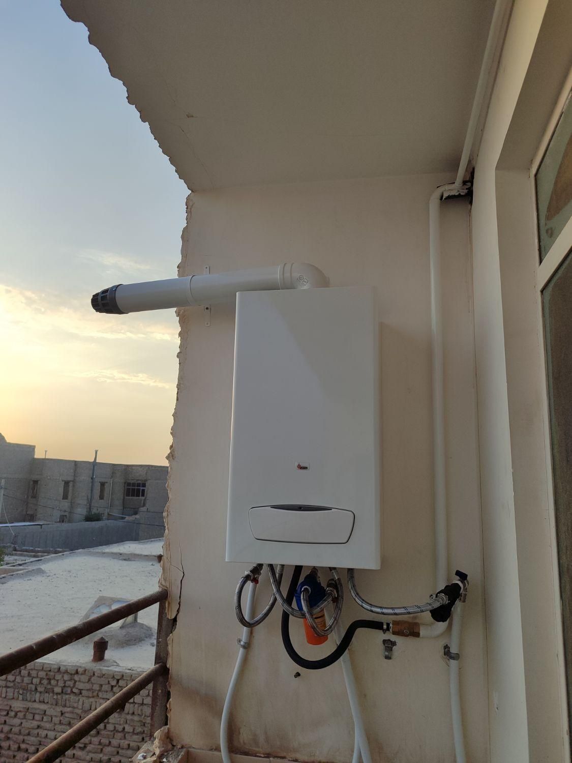 انواع خدمات شوفاژ وپکیج|آبگرمکن، پکیج، شوفاژ|زابل, |دیوار