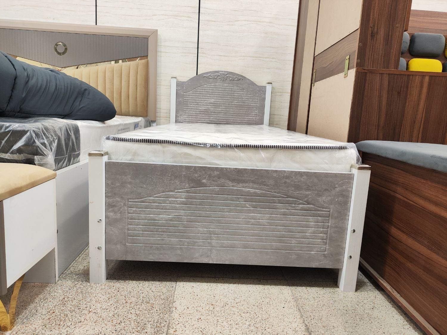 تخت وکیوم فرانسوی|تخت و سرویس خواب|شهرکرد, |دیوار