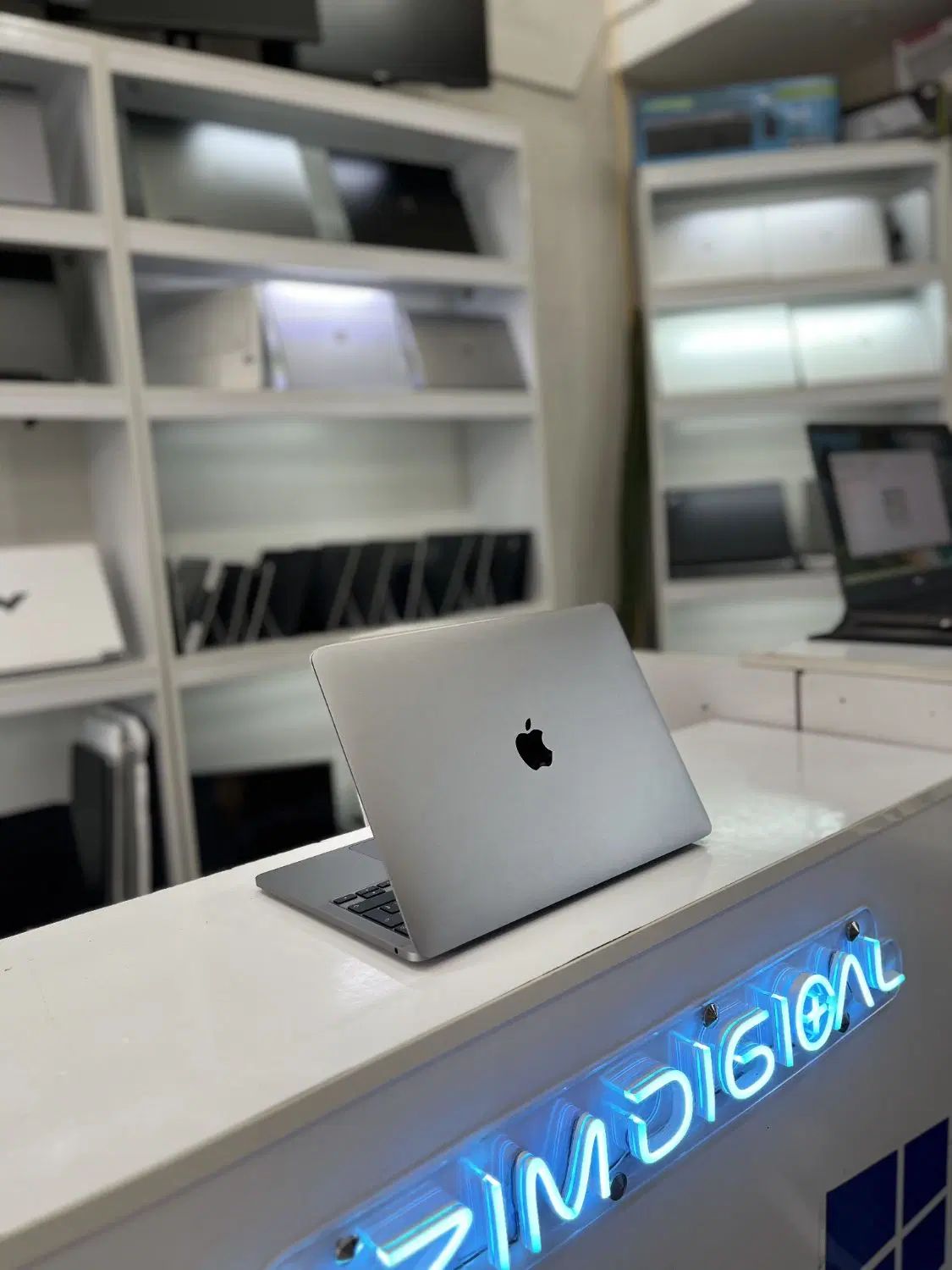 MAC pro m1 اوپن باکس مشابه صفر تاچ بار|رایانه همراه|رشت, دیلمان|دیوار