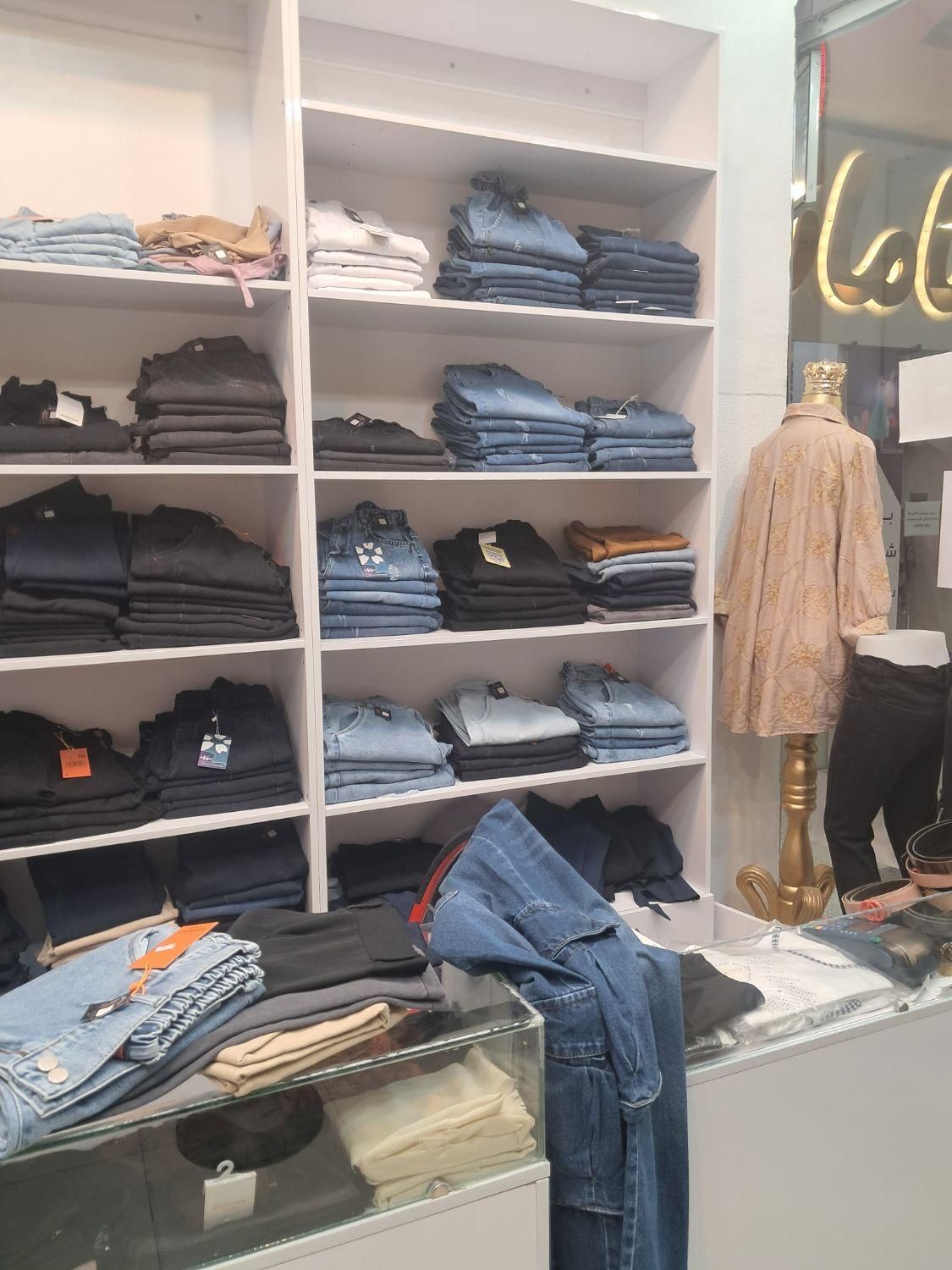 تعدادی شلوار وشومیز تک نمیدم همه یکجا|لباس|رفسنجان, |دیوار