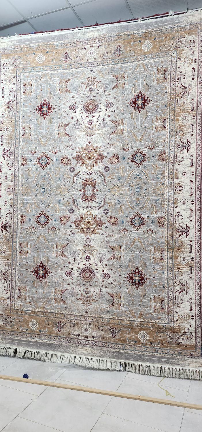 انبار بزرگ فرش شیرازی|فرش|ساری, |دیوار