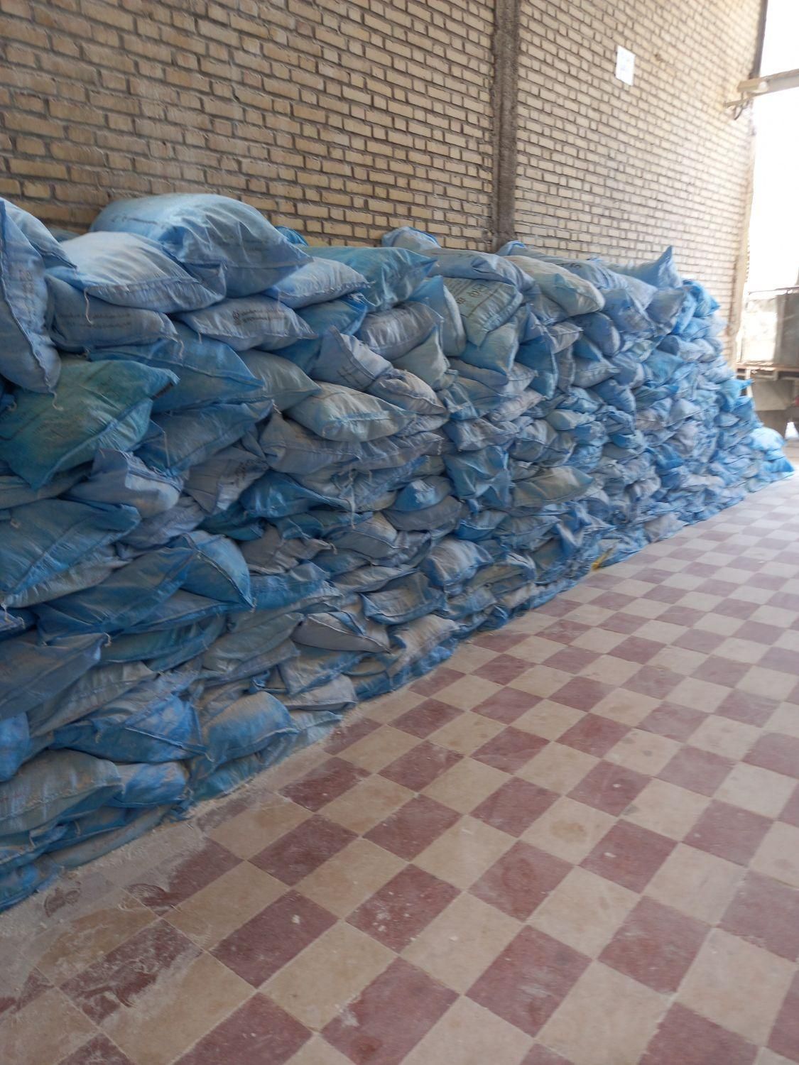 فروش و خرید انواع گونی در تمام سایزها|عمده‌فروشی|شیراز, میانرود|دیوار