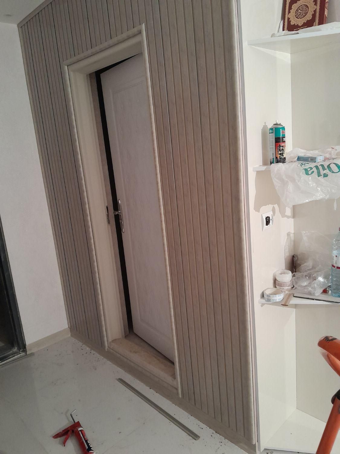 نصب قرنیز کفپوش دیوارپوش ظرافت بینظیر|خدمات پیشه و مهارت|صدرا-فارس, فاز ۱|دیوار