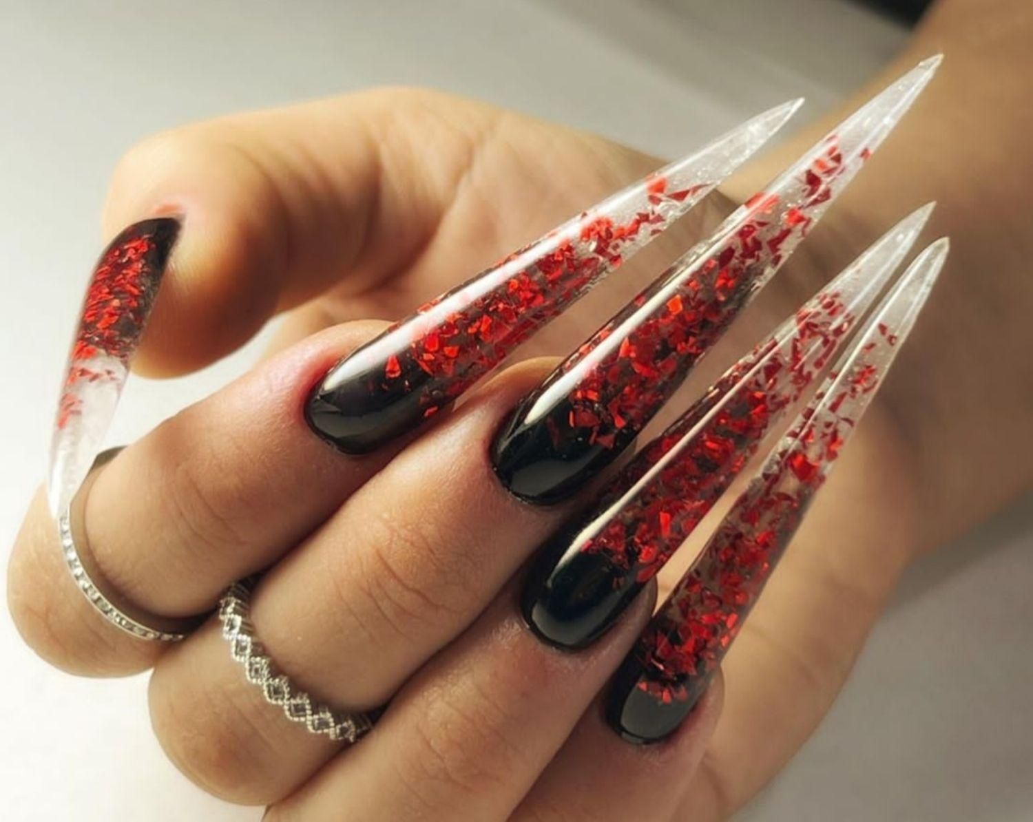 خدمات و آموزش تخصصی و به روز ناخن در فنی حرفه ای|خدمات آرایشگری و زیبایی|شاهین‌شهر, عطار|دیوار