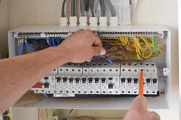 برقکار برق کار غرب تهران کابل کشی کولر گازی اتصالی|خدمات پیشه و مهارت|تهران, شهرک غرب|دیوار