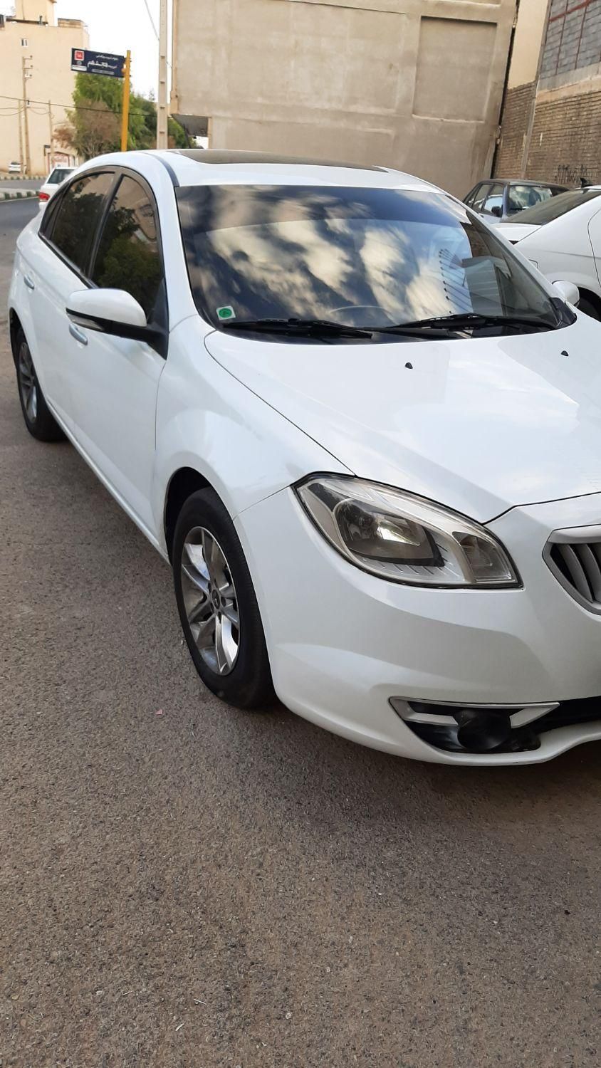 برلیانس H330 اتوماتیک 1500cc، مدل ۱۳۹۵|خودرو سواری و وانت|قم, باجک (۱۹ دی)|دیوار