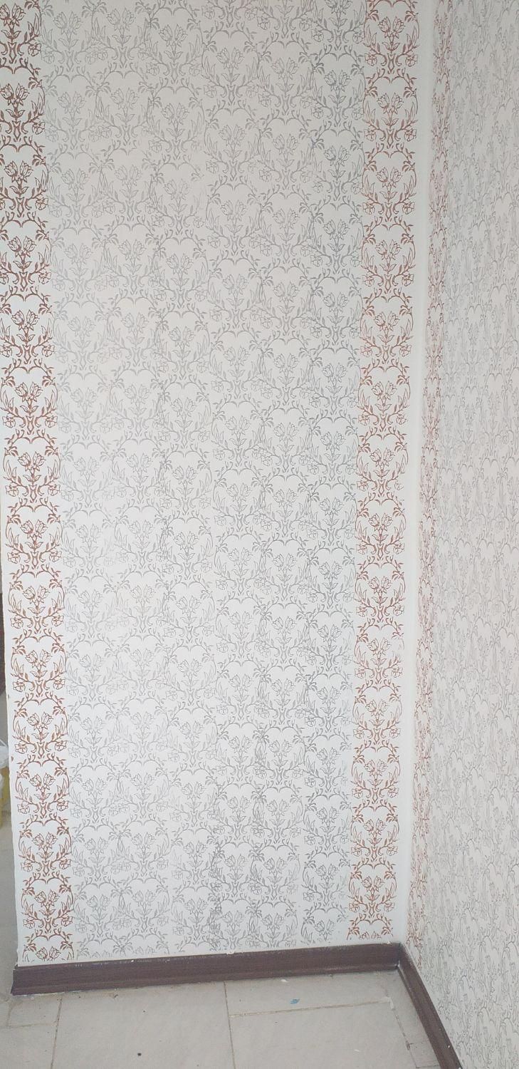 طرح کاغذ دیواری با رنگ کاری زیبا وتمیز|خدمات پیشه و مهارت|شهرکرد, |دیوار