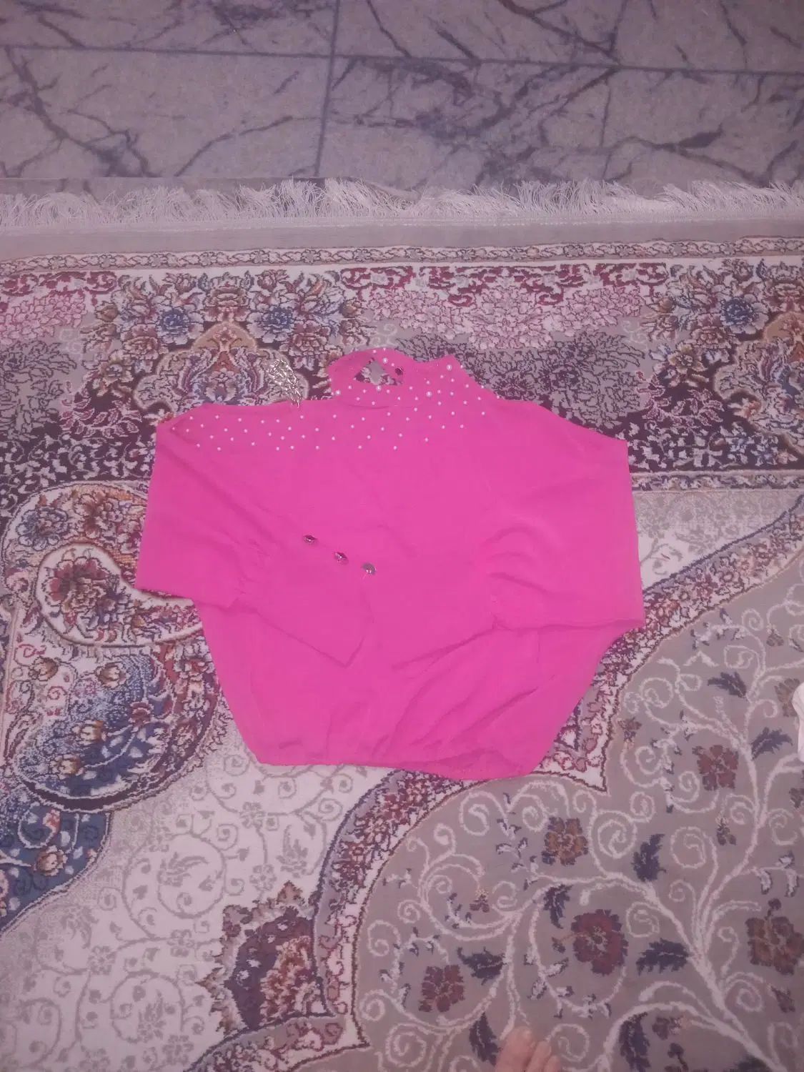 لباس|لباس|اصفهان, باتون|دیوار