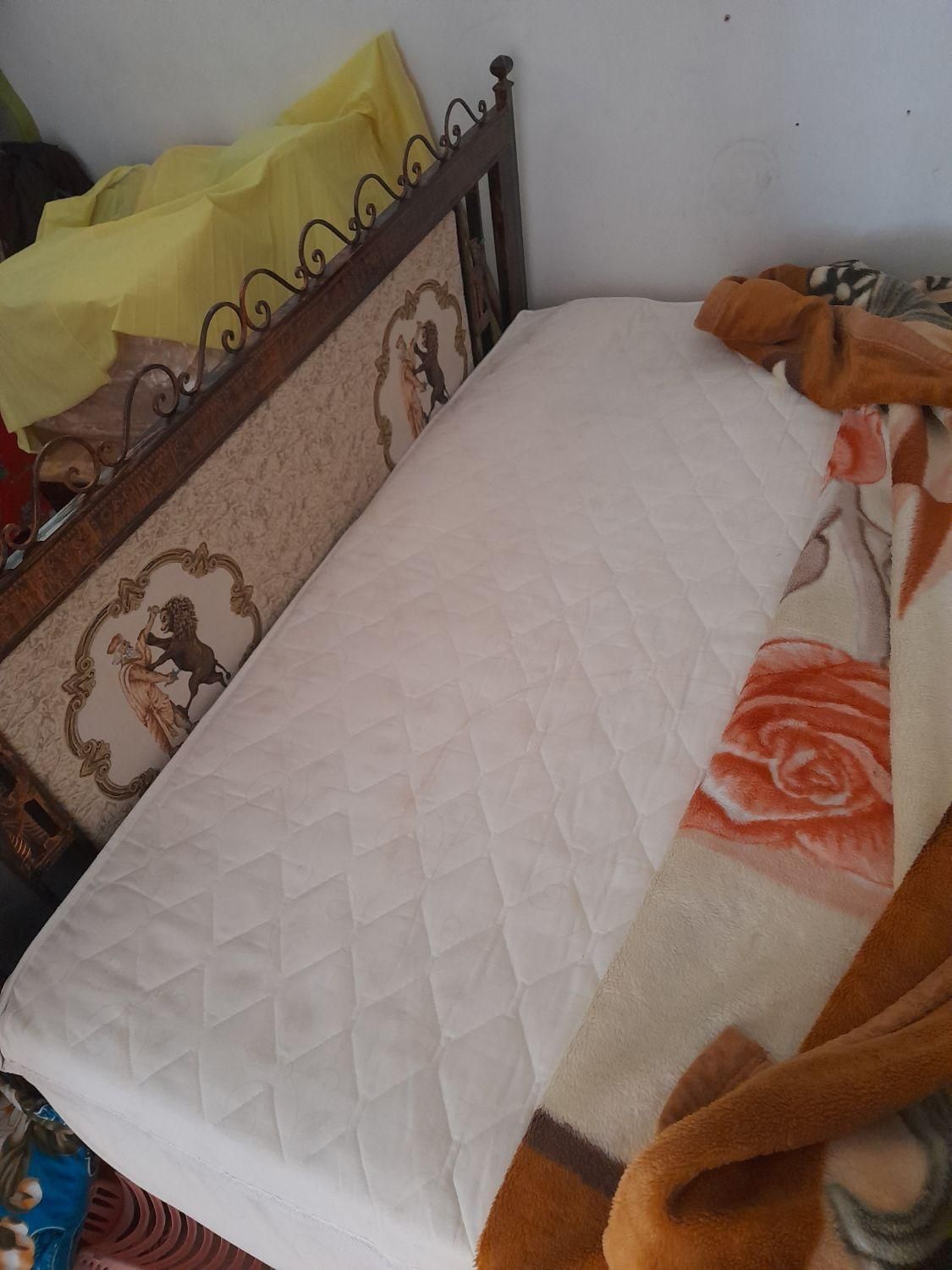 تخت خواب دو نفره در حد نو|تخت و سرویس خواب|تبریز, |دیوار