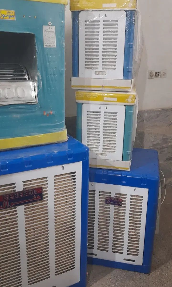 کولر آبی ۳۲۰۰هزار ضربه کوچک داره نصف قیمت ۴۶۰۰|کولر آبی|بروجرد, |دیوار