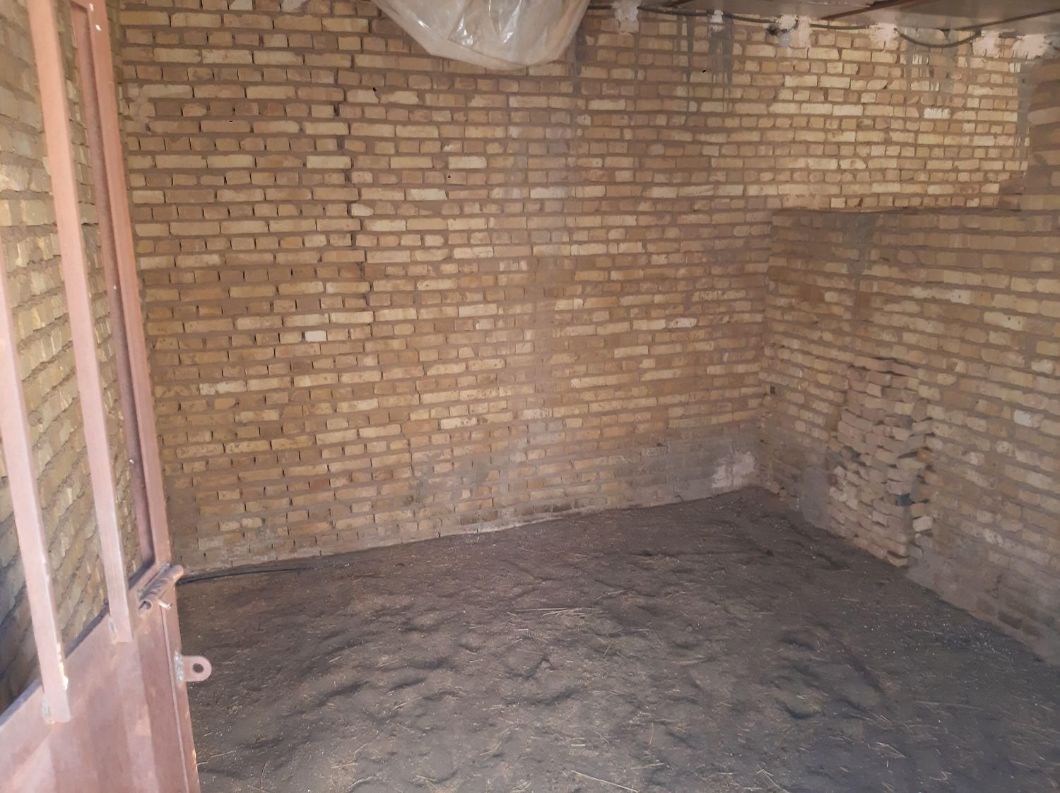 باشگاه اسب واقع در پشت هتل کریاس پلاس بدرآباد|فروش زمین و ملک کلنگی|میبد, |دیوار