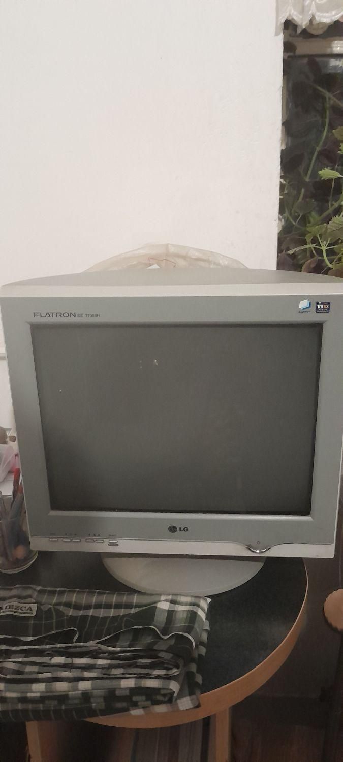 مانیتور ال جی در حد نو|قطعات و لوازم جانبی رایانه|جیرفت, |دیوار
