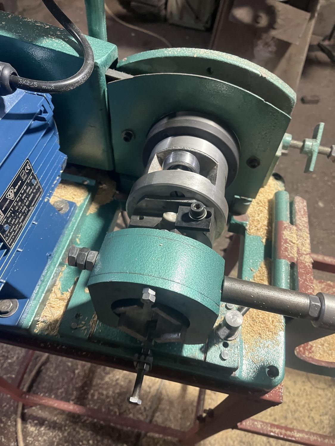 تولید دستگاه گردکن و دوبل زن چوب نجاری|ماشین‌آلات صنعتی|گلستان (تهران), |دیوار