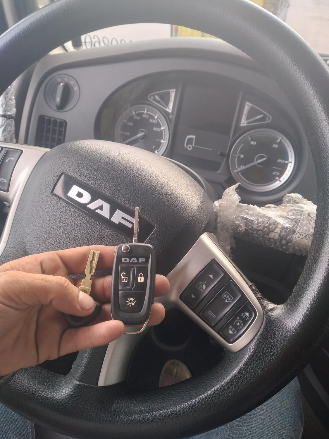 کلیدسازی اطمینان|خدمات پیشه و مهارت|جهرم, |دیوار