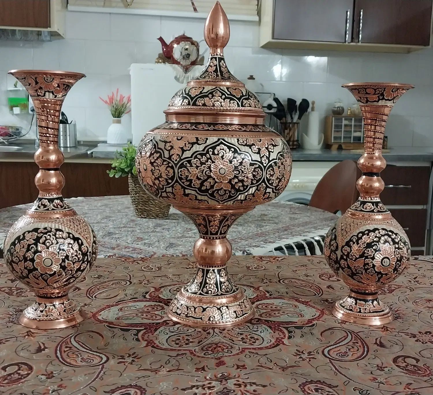 گلدان و شکلات خوری الماس تراش|صنایع دستی و سایر لوازم تزئینی|اصفهان, رحیم‌آباد|دیوار