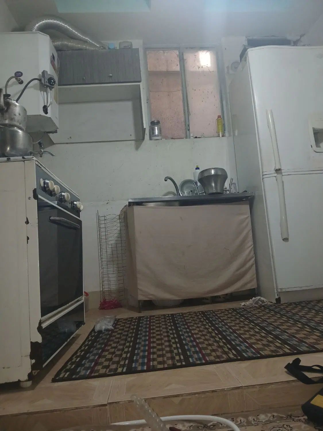 نیازمند یک هم خانه سن ۴۵تا ۶۰ فقط آقا باشه|اجارهٔ خانه و ویلا|نیشابور, بنیاد شهید|دیوار