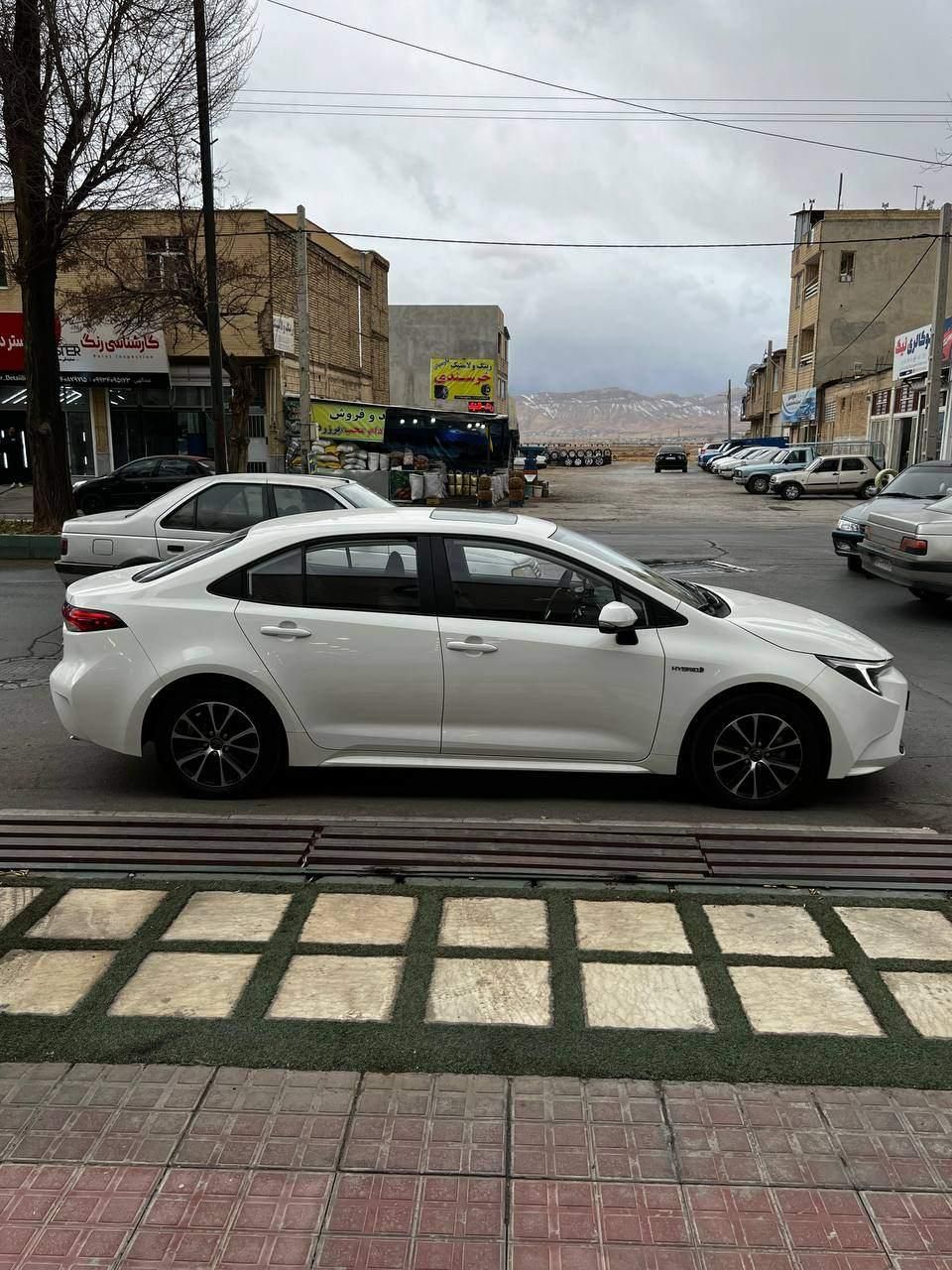 تویوتا لوین هیبرید 1800، مدل ۲۰۲۴|خودرو سواری و وانت|شهرکرد, |دیوار