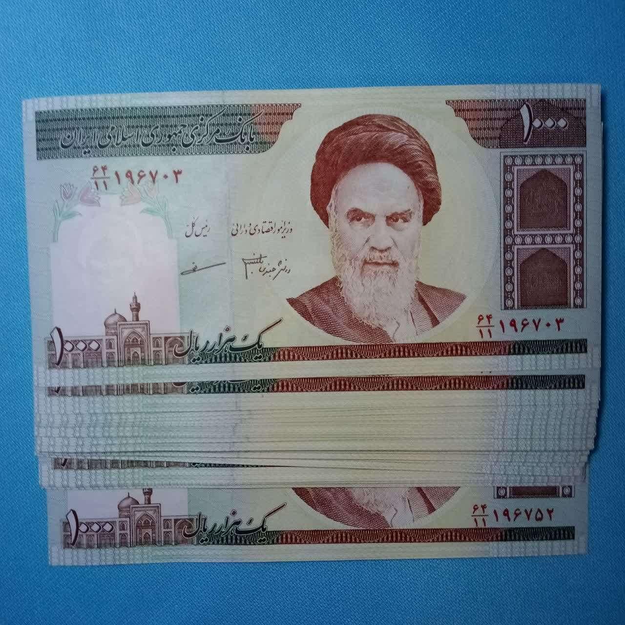 نصف بسته و سری اسکناس جهت تعویض با همکار|کلکسیون سکه، تمبر، اسکناس|تهران, وردآورد|دیوار