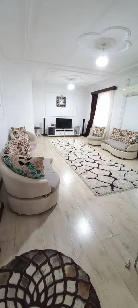 فروش آپارتمان ۱۱۰ متری ۳ خوابه دور میدان گاز|فروش آپارتمان|رشت, نامجو|دیوار