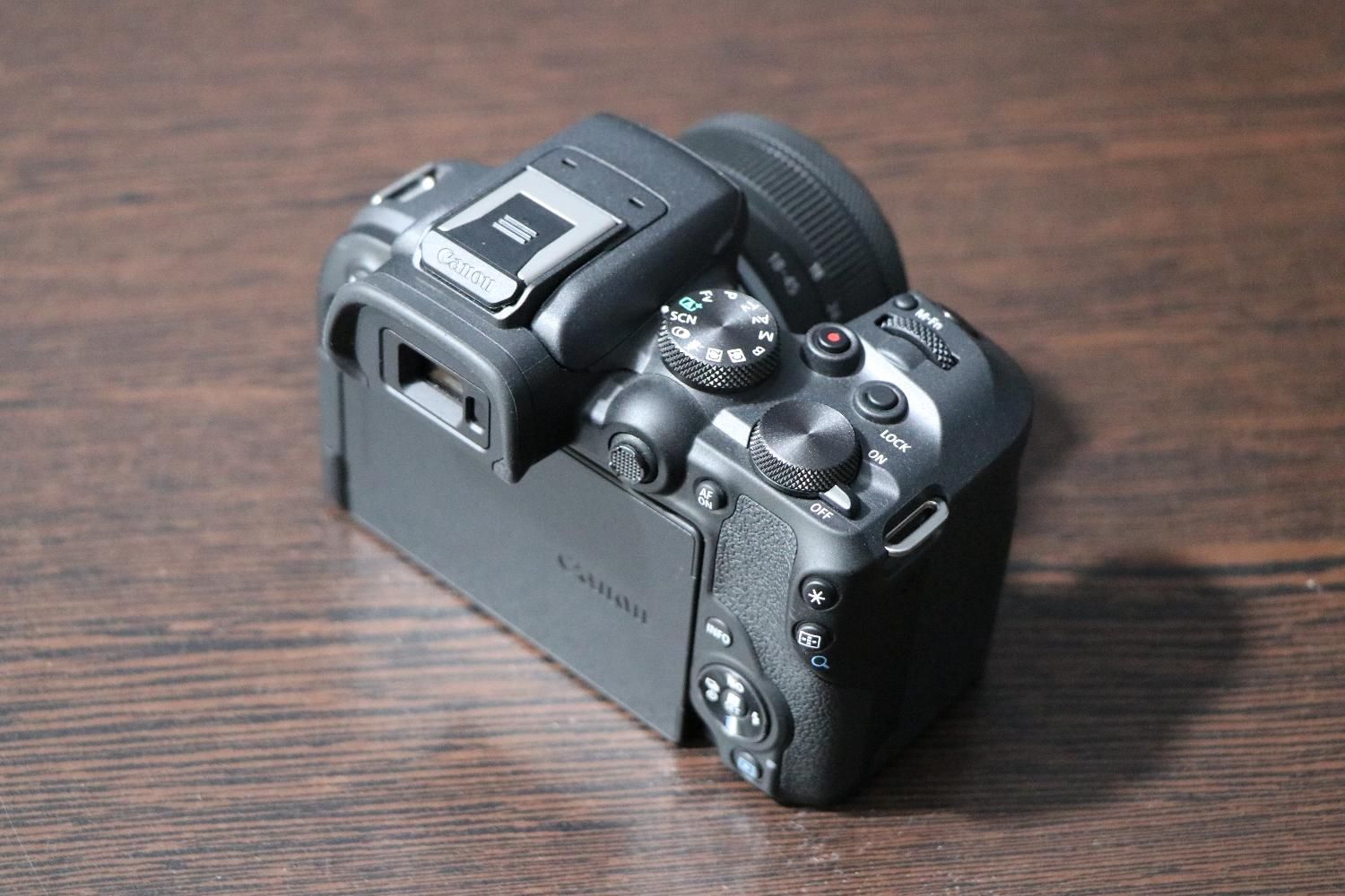 دوربین کنون canon R10 کاملا نو با لنز 18-45|دوربین عکاسی و فیلم‌برداری|هشتگرد, |دیوار