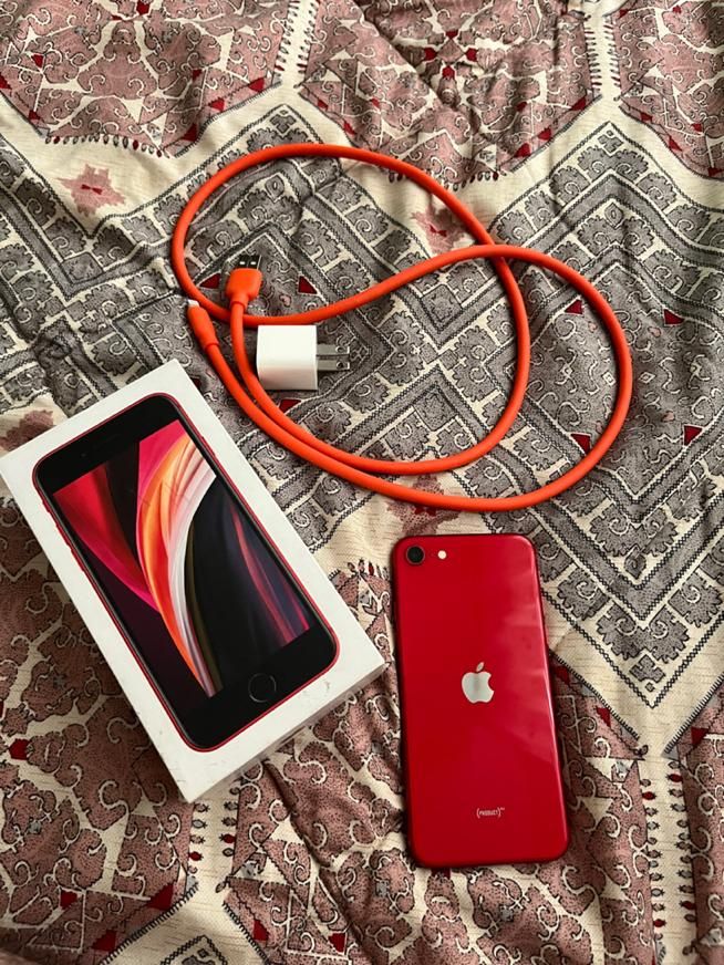 اپل iPhone SE (2020) با حافظهٔ ۱۲۸ گیگابایت|موبایل|کرج, مهرشهر - فاز ۳|دیوار