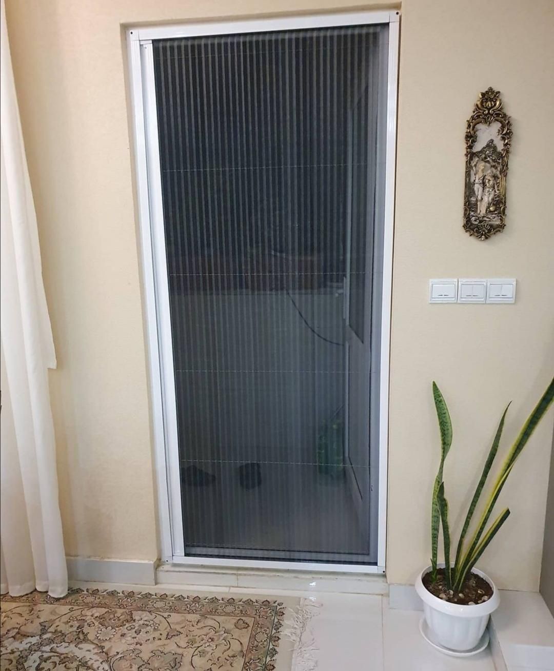 توری پنجره پلیسه|خدمات پیشه و مهارت|رشت, آب و برق|دیوار