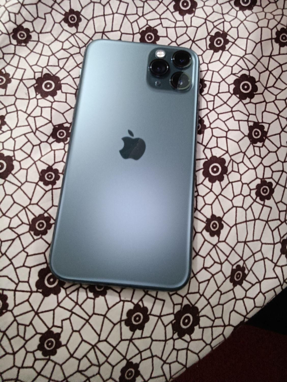 اپل  iPhone 11 Prx با حافظهٔ ۶۴ گیگابایت۸گیگzz|موبایل|همدان, |دیوار