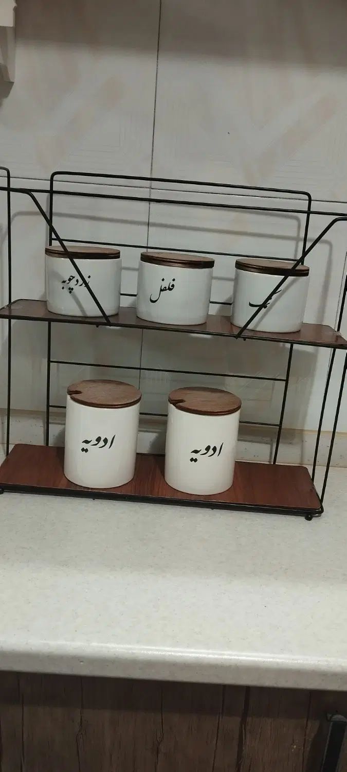استند. با بانکه. ادویه|ظروف نگهدارنده، پلاستیکی، یک‌بارمصرف|اصفهان, عمان سامانی|دیوار