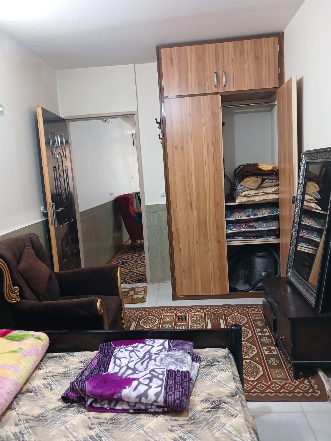 اجاره روزانه دربست.کولر گازی و دستگاه آب تصفیه|اجارهٔ کوتاه‌مدت آپارتمان و سوئیت|کاشان, کارگر|دیوار
