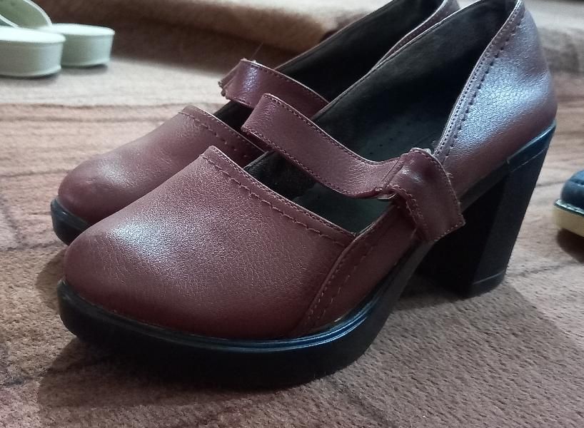 دو تا کفش سایز ۳۹|کیف، کفش، کمربند|شیراز, شهرک گلستان|دیوار