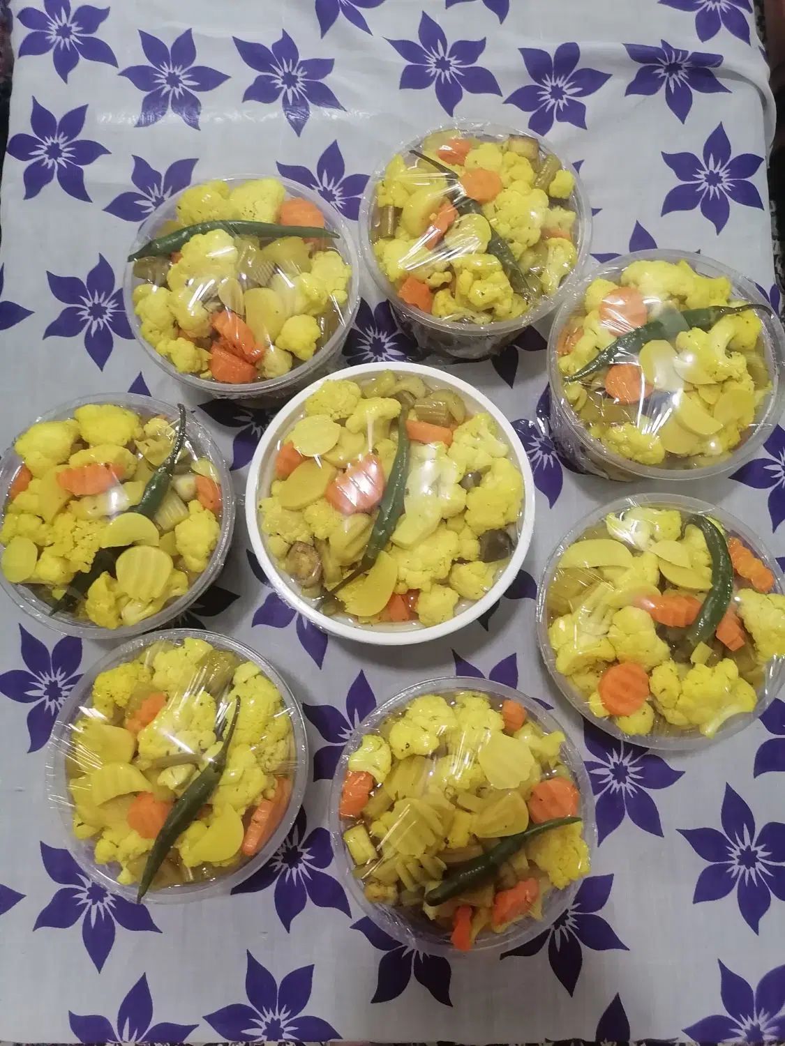 ترشی|خوردنی و آشامیدنی|اصفهان, ارغوانیه|دیوار