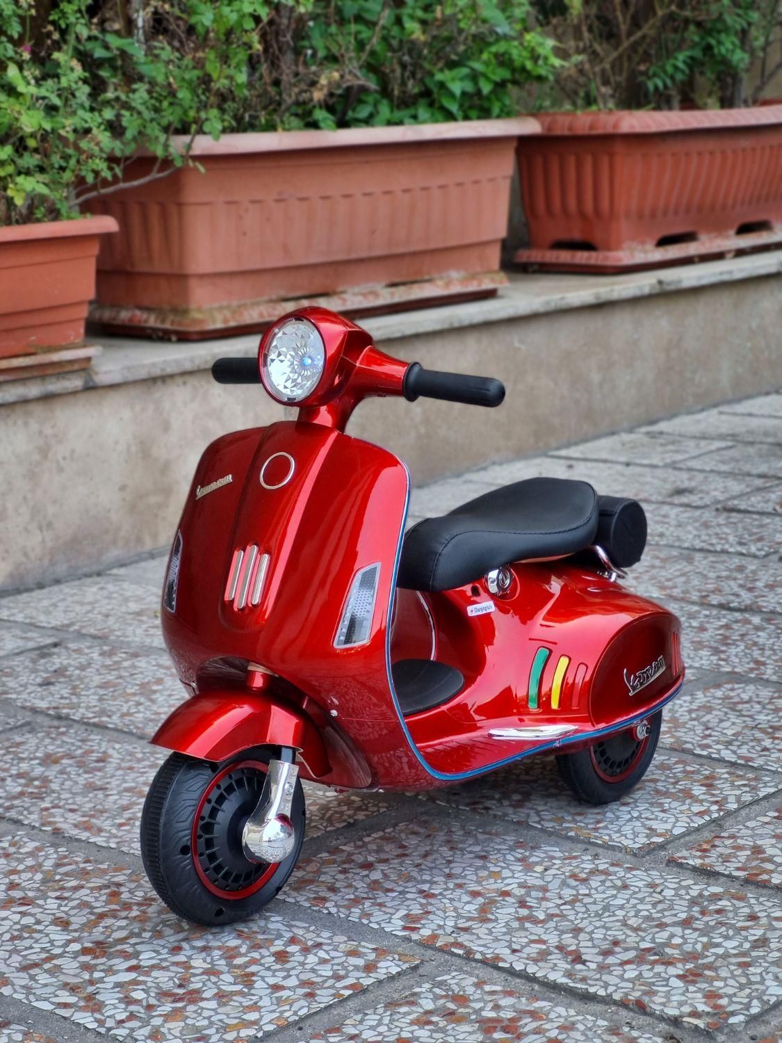 ماشین شارژی موتور شارژی ریموت دار|اسباب‌‌بازی|تهران, هوانیروز|دیوار