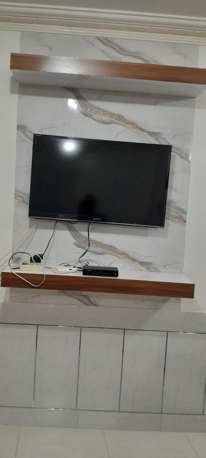 باسلام فروش یک عددتلویزیون ال ای دی|تلویزیون و پروژکتور|شهرضا, |دیوار