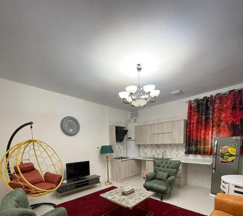 آپارتمان تک خواب با وسایل برنددر فتاحی (پلیس)|اجارهٔ کوتاهمدت آپارتمان و سوئیت|تهران, کاج|دیوار