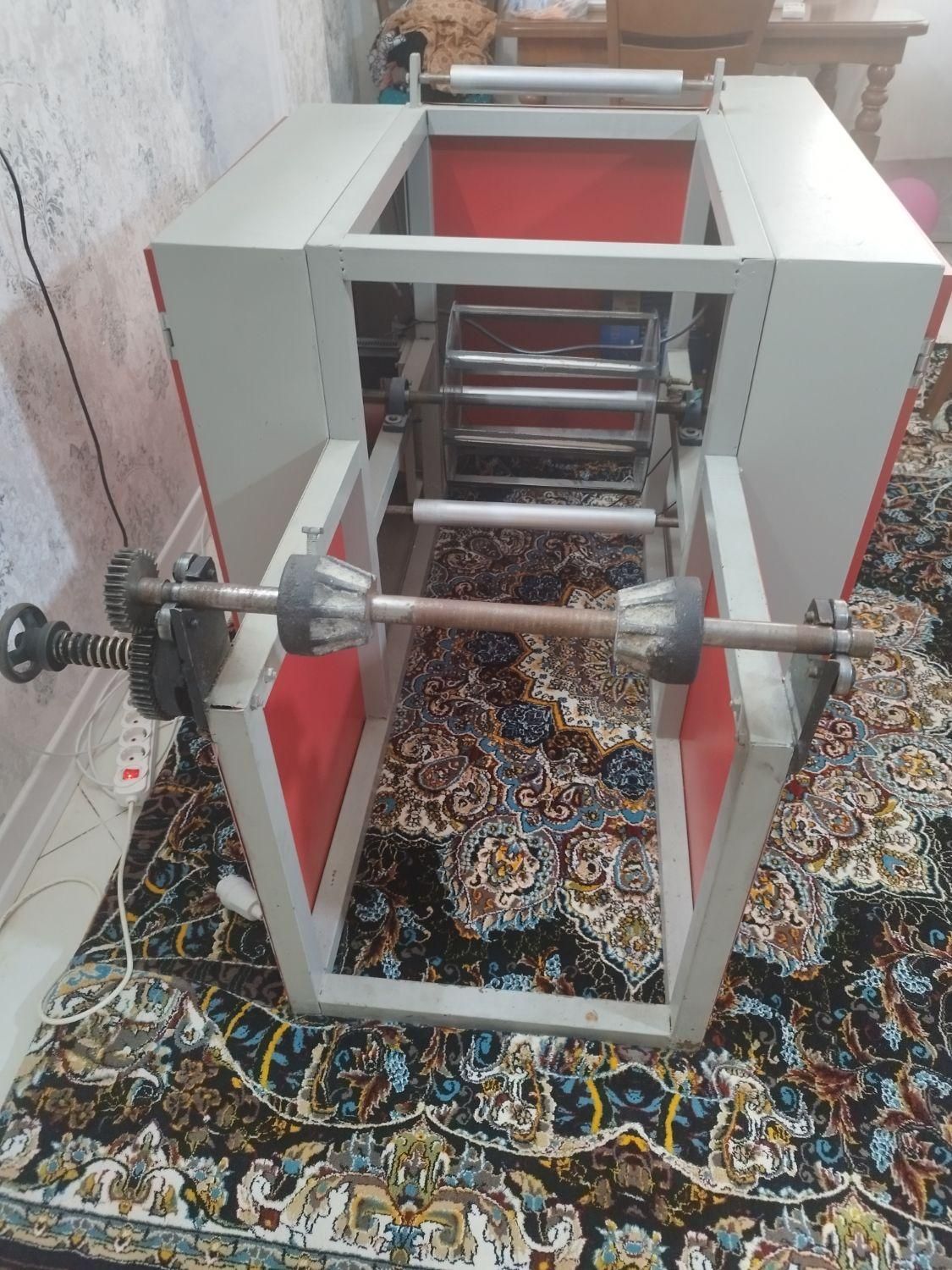 فروش دستگاه سفره یکبارمصرف پرفراژدار تک رول|ماشین‌آلات صنعتی|قشم, |دیوار
