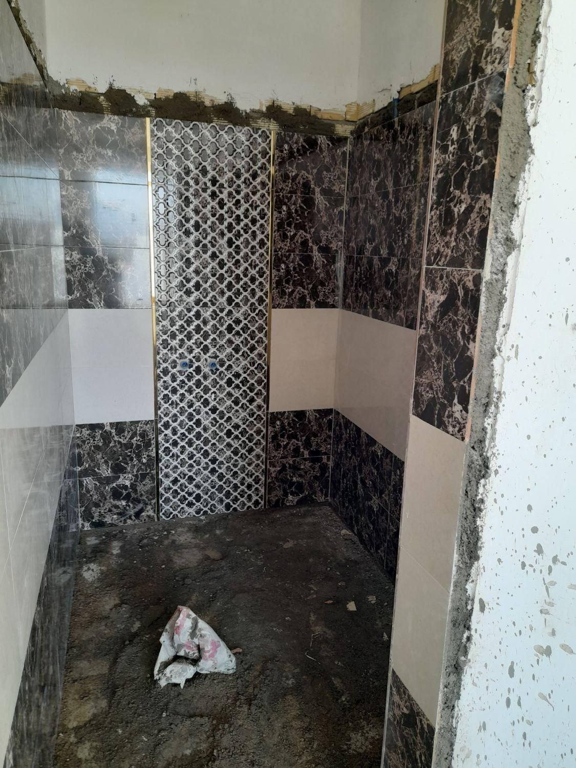 کاشیکارکاشیکاری کاشی کارکاشی کاری نصب کاشی سرامیک|خدمات پیشه و مهارت|بروجرد, |دیوار