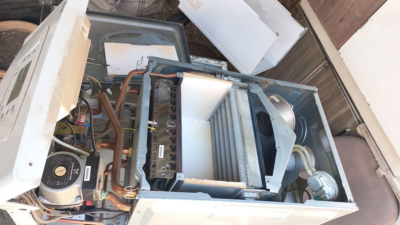 خریداروفروش پکیج های زمینی و دیواری همه مدل|آبگرمکن، پکیج، شوفاژ|مشهد, شهید فرامرز عباسی|دیوار