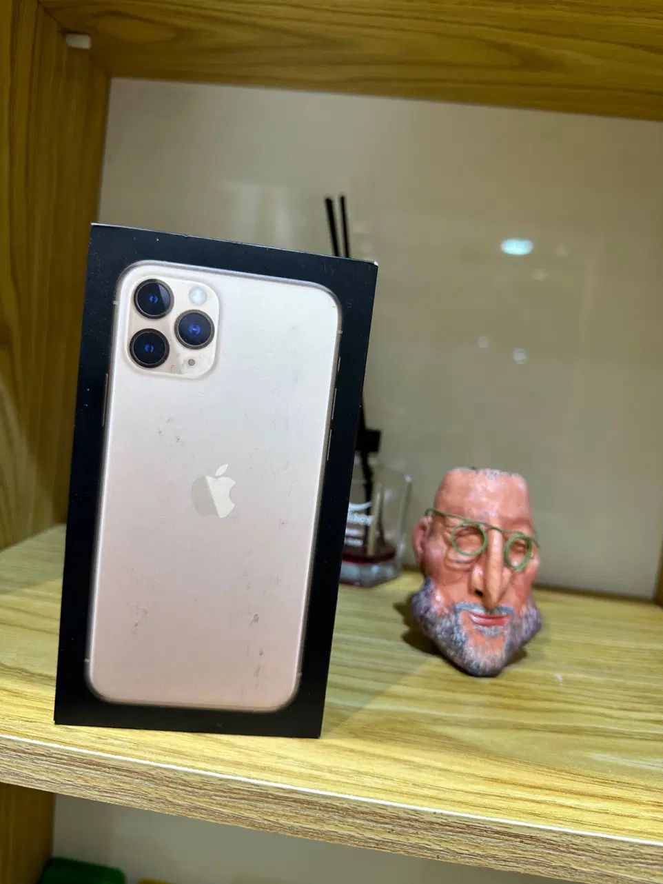 iphone 11 pro آیفون ۱۱ پرو|موبایل|تهران, درختی|دیوار