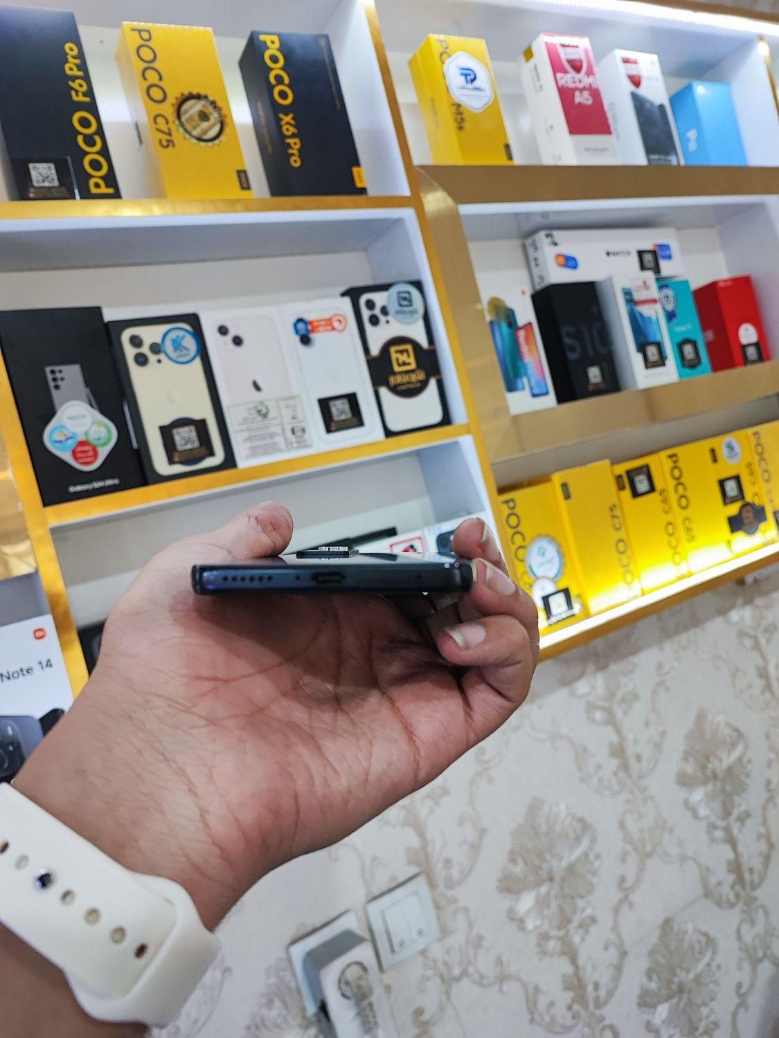 شیائومی Redmi Note 12 Pro با حافظهٔ ۲۵۶ گیگابایت|موبایل|مشهد, سید رضی|دیوار
