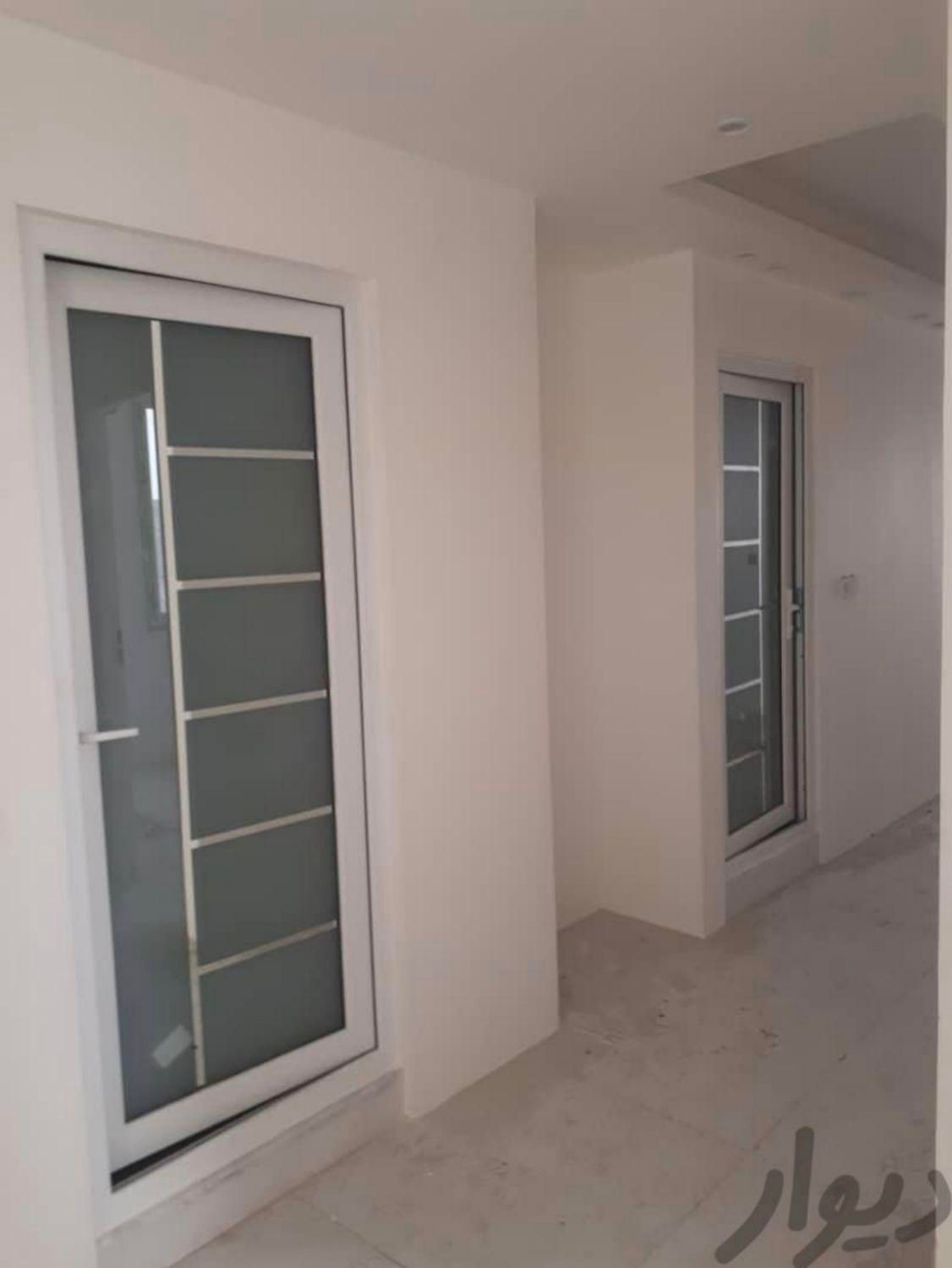 نصب و تعمیر درب و پنجره UPVC تضمینی|خدمات پیشه و مهارت|بندرعباس, |دیوار